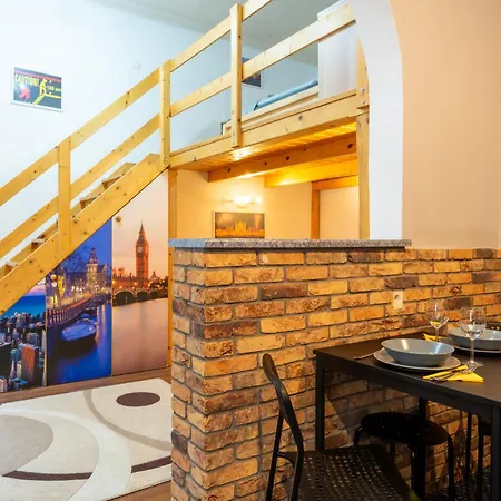 Apartamento With Good Transport Link 2 Budapeste