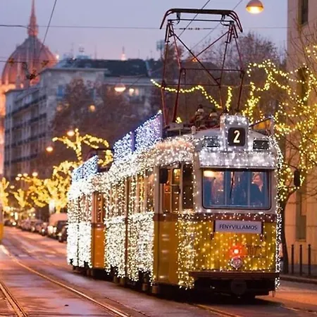 With Good Transport Link 2 Apartamento Budapest